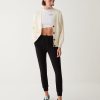Jogger trousers with drawstring at the waist