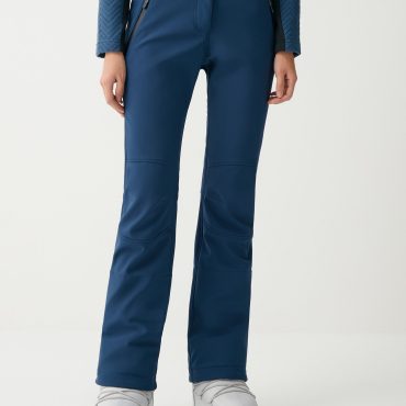 Softshell ski pants with internal gaiters