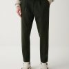 Classic trousers with front pleats - Image 3