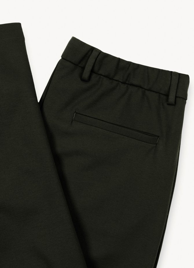 Classic trousers with front pleats - Image 6