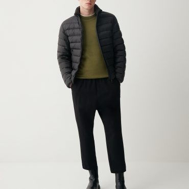 Comfortable trousers with side pockets