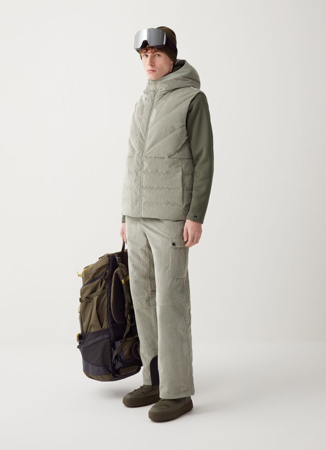 Puffy stretch corduroy ski gilet - Image 3