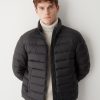 Sporty down jacket without hood