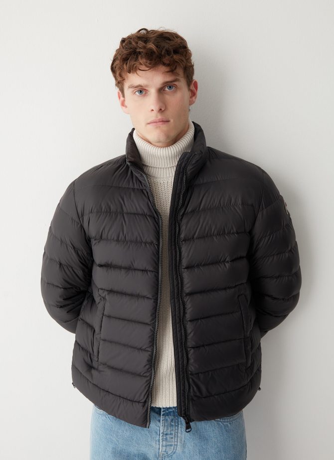 Sporty down jacket without hood