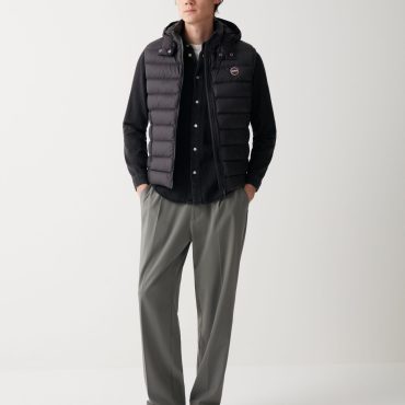Down vest with detachable hood