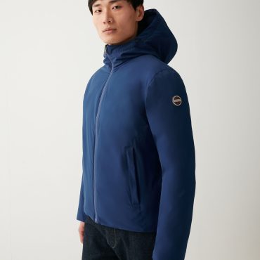 Reversible jacket in stretch fabric