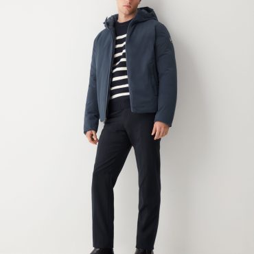Reversible jacket in stretch fabric