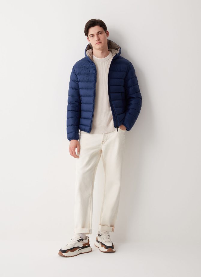 Sporty down jacket with fixed hood