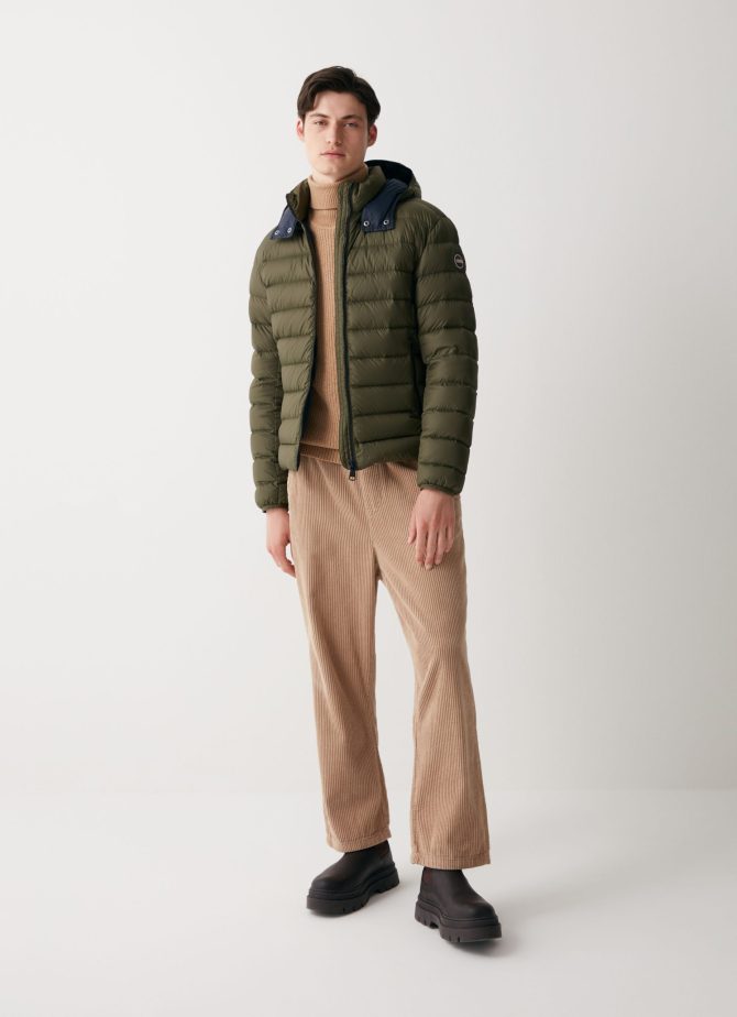 Sporty down jacket with detachable hood