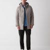 Sporty down jacket with rear vent