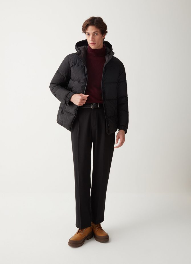 Oversized jacquard down jacket with hood