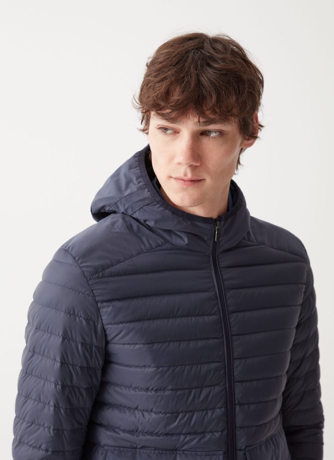 Sporty down jacket with fixed hood