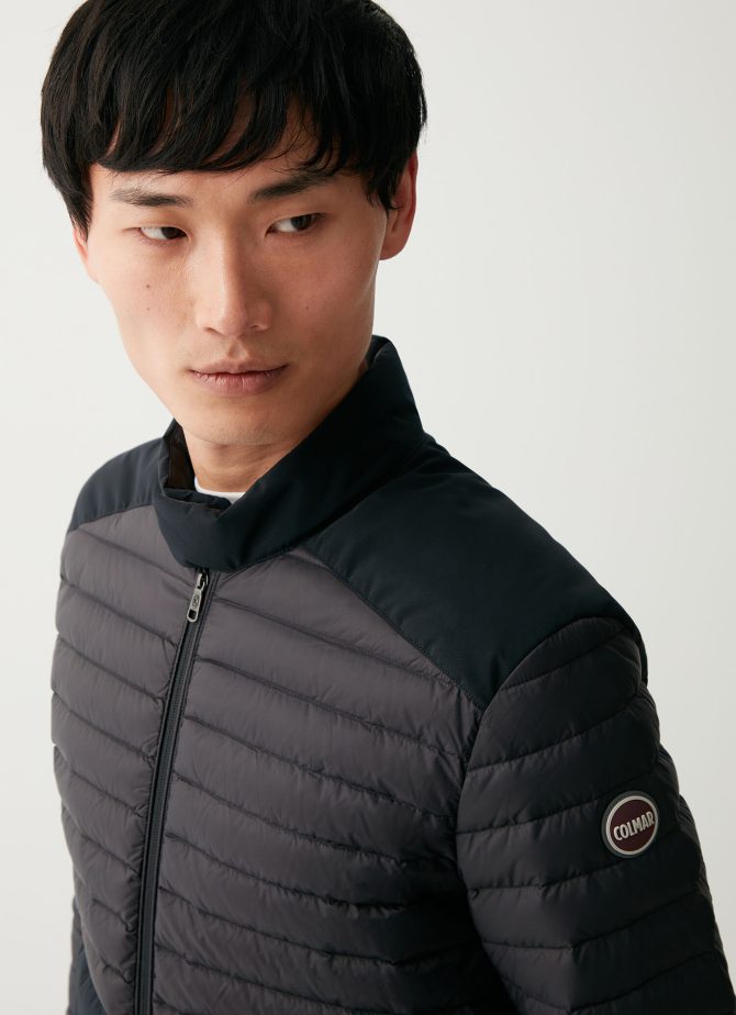 Sporty down jacket with toggle at the collar - Image 3