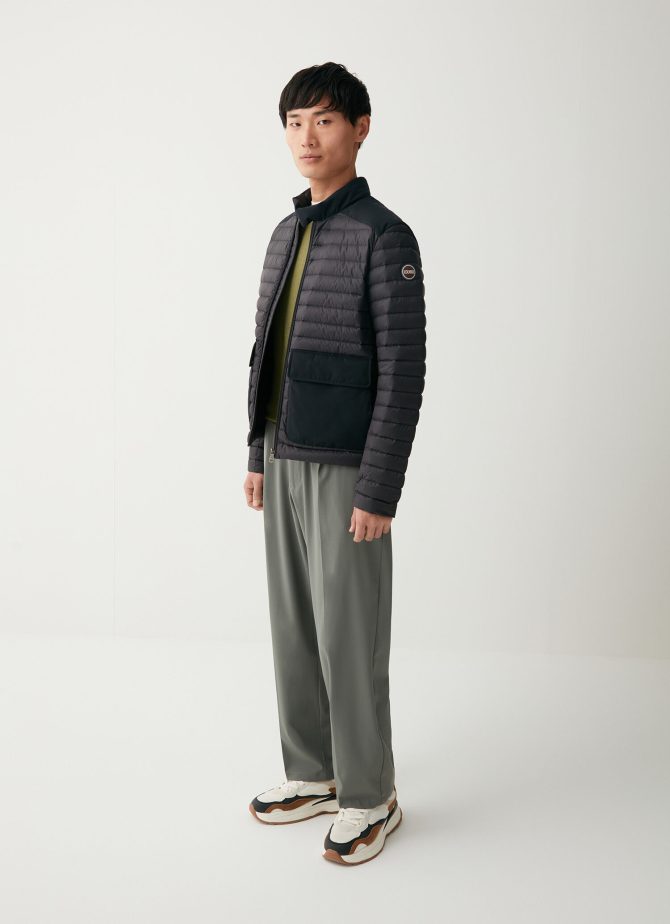 Sporty down jacket with toggle at the collar
