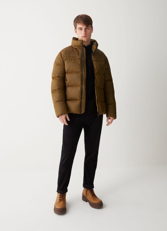 Hoodless sporty down jacket