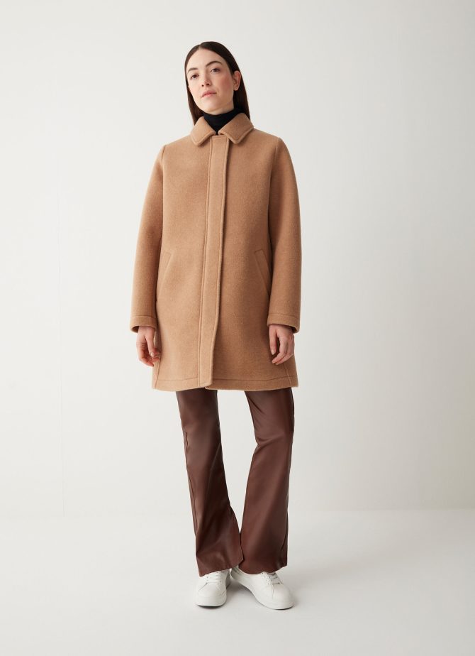 Coat with shirt collar in wool cloth. - Image 3