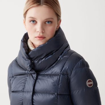 Iridescent down jacket with side opening