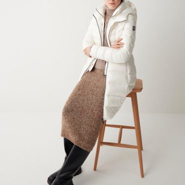 Long iridescent down jacket with bib