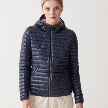 Autumn down jacket with fixed hood
