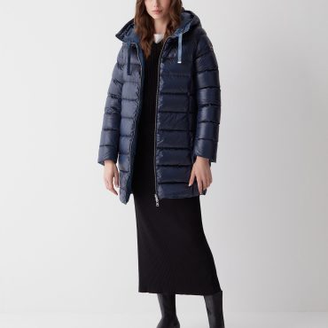 Reversible quilted down jacket with hood