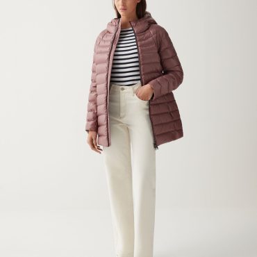 Medium length iridescent down jacket