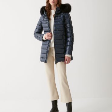 Medium length iridescent down jacket