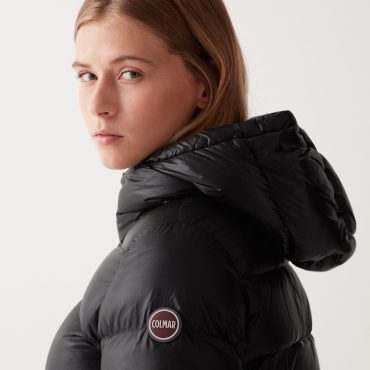 Down jacket with cuffs and elasticated hem