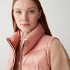 Iridescent sleeveless down jacket - Image 3