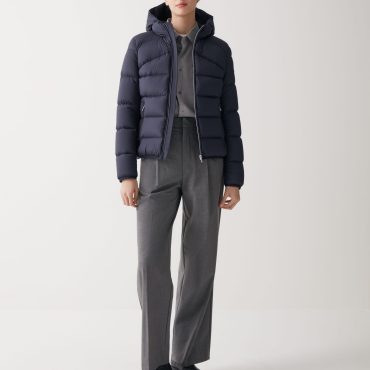 Stretch down jacket with hood