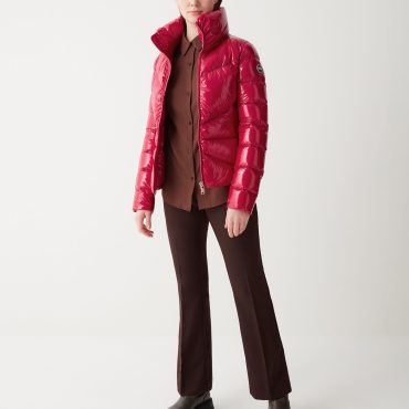 Down jacket with high collar in shiny fabric