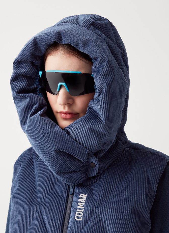 Ski gilet with large cowl hood - Image 2