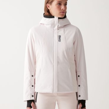 Partially heat-sealed ski jacket