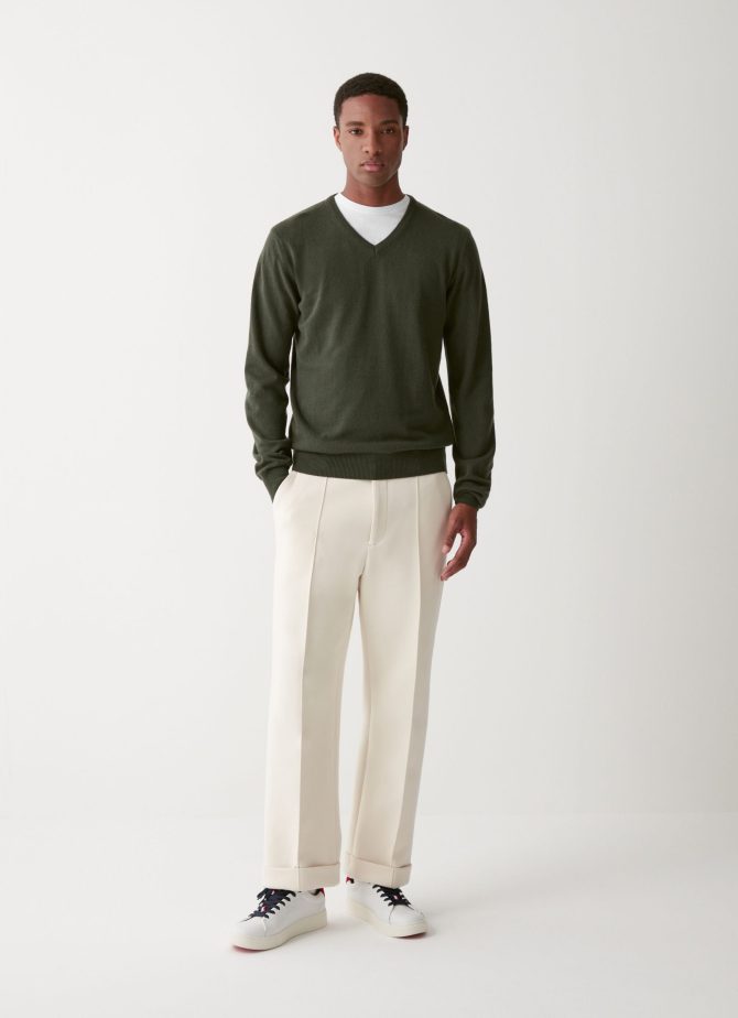 Wool and cashmere V-neck pullover - Image 2