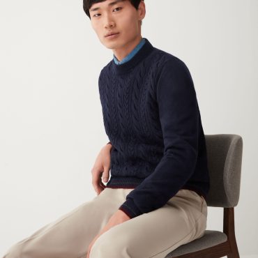 Crew-neck cable-knit pullover