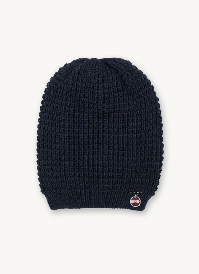 Women’s hat with logo brooch