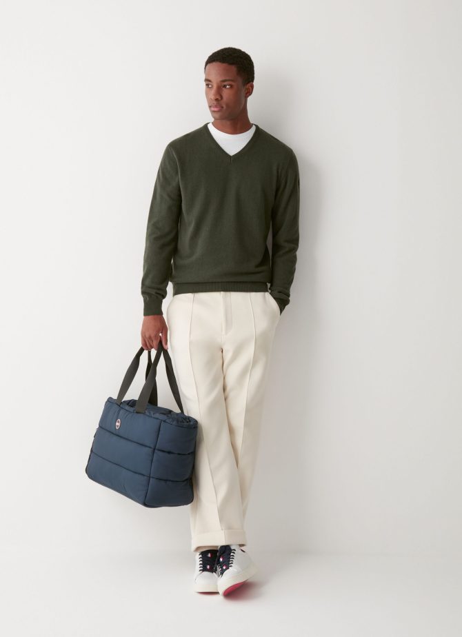 Unisex quilted travel bag