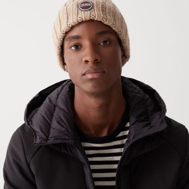 Unisex cap with maxi pompon
