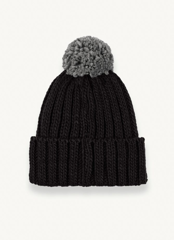Unisex cap with maxi pompon - Image 4