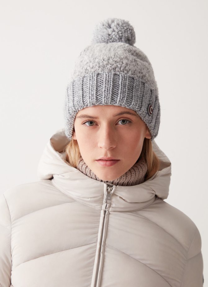 Unisex bouclé cap with pompon