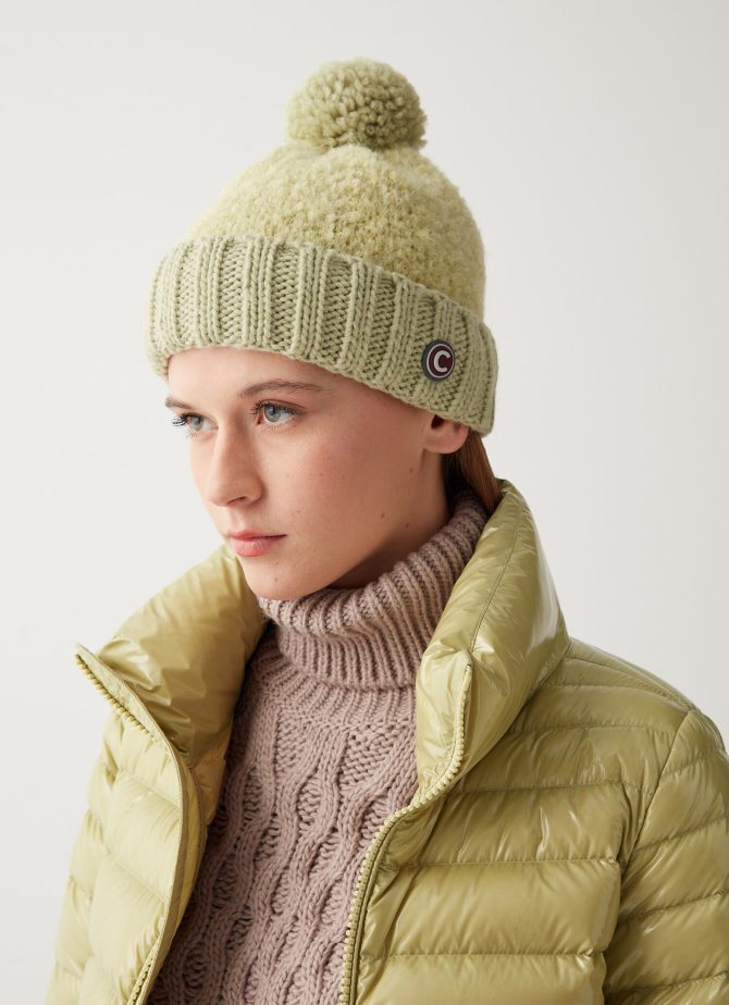 Unisex bouclé cap with pompon