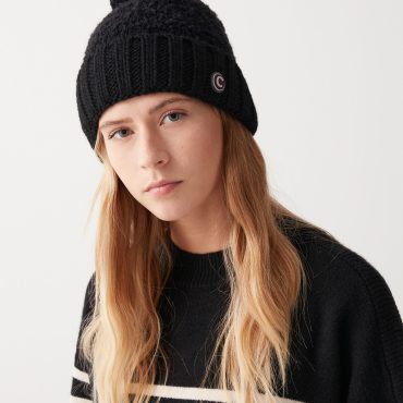 Unisex bouclé cap with pompon