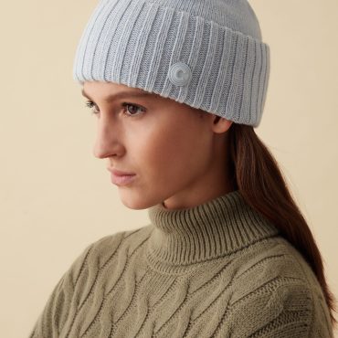 Cashmere and wool blend hat