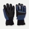 Ski gloves with graphene lining