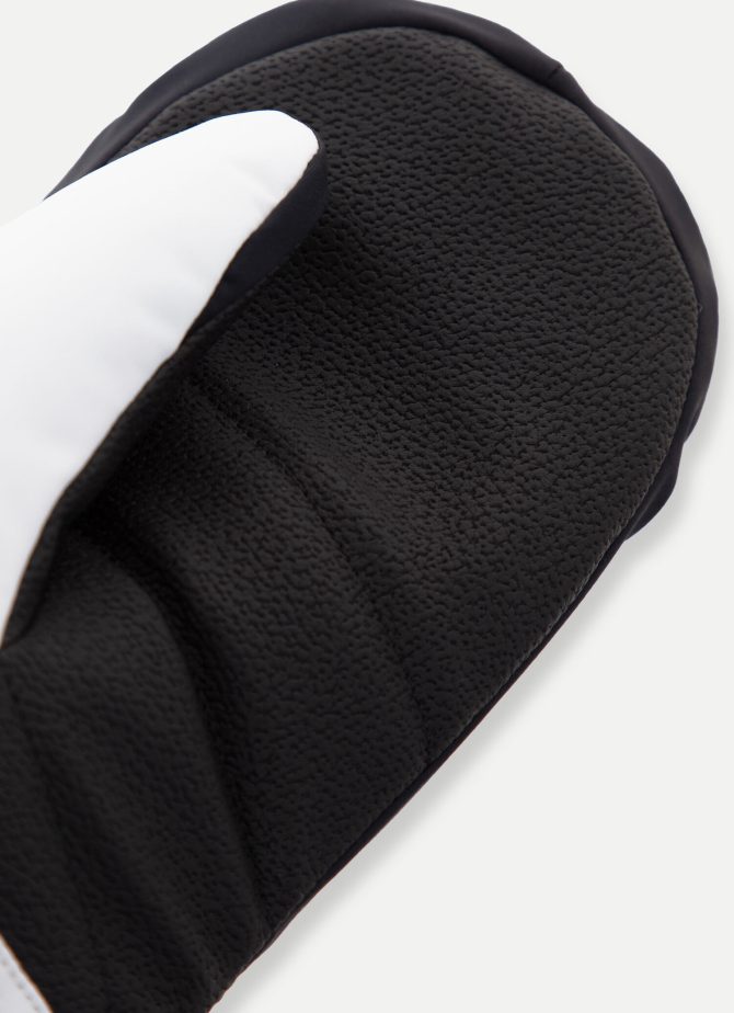 Textured fabric ski gloves - Image 3