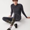 Unisex socks with snow flakes and skis - Image 2