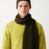 Ribbed knit unisex scarf