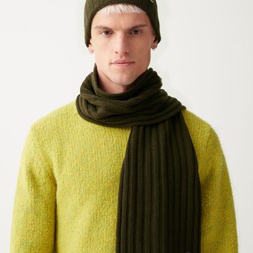 Ribbed knit unisex scarf