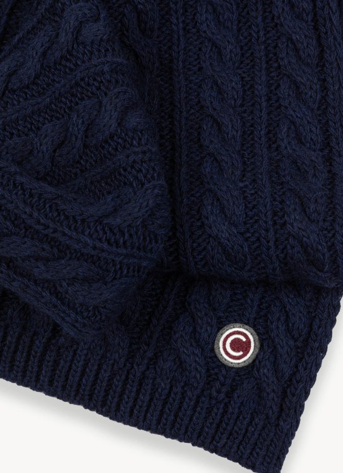Unisex scarf with cable stitch pattern - Image 4