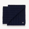 Unisex scarf with cable stitch pattern - Image 3