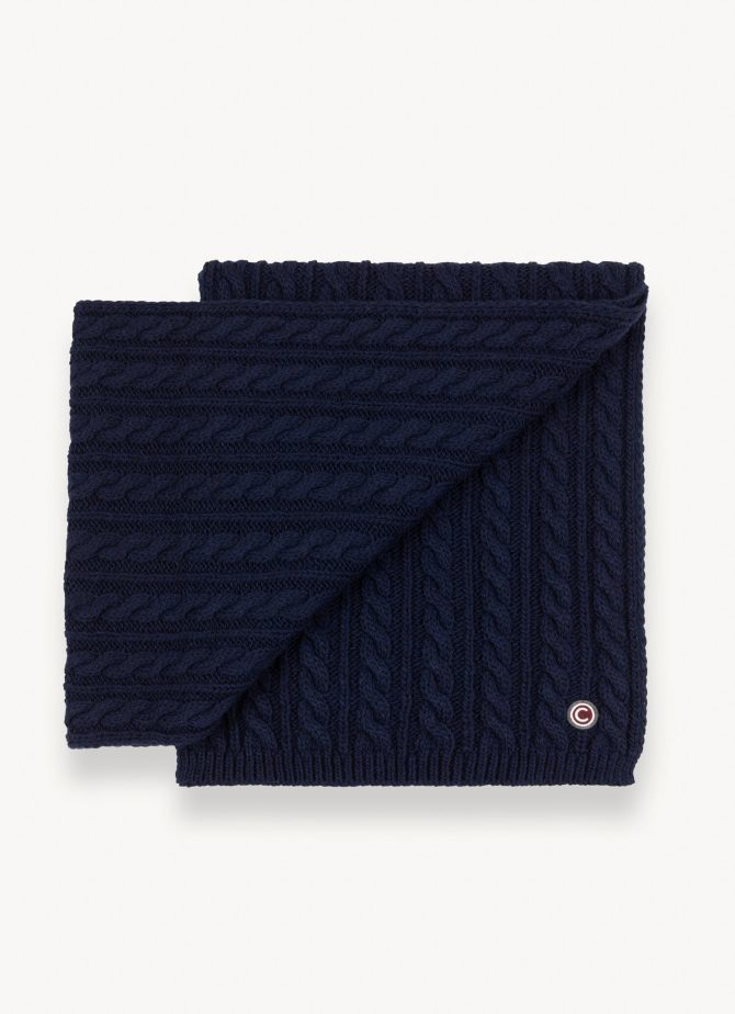 Unisex scarf with cable stitch pattern - Image 3